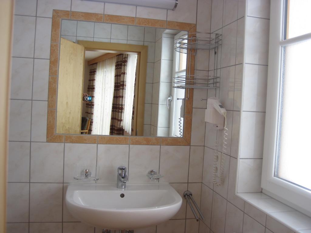 Adamsberg Apartment Galtuer Phòng bức ảnh